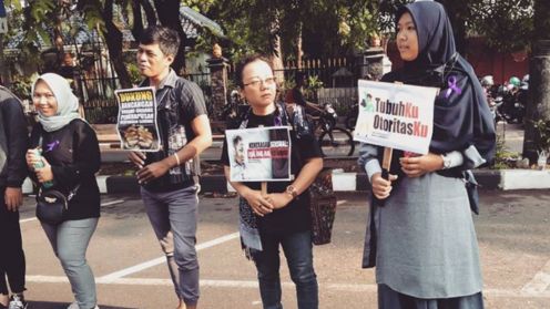Advokasi untuk pemenuhan kebutuhan dasar dan perlindungan hak dasar masyarakat sipil